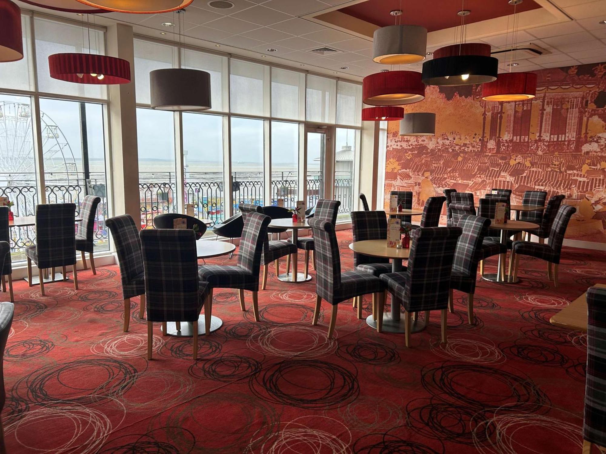 Park Inn By Radisson Palace Southend-on-Sea Exterior foto