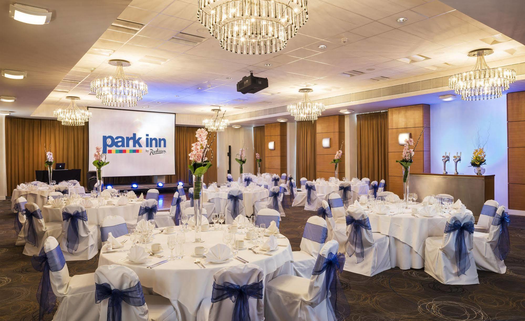 Park Inn By Radisson Palace Southend-on-Sea Exterior foto